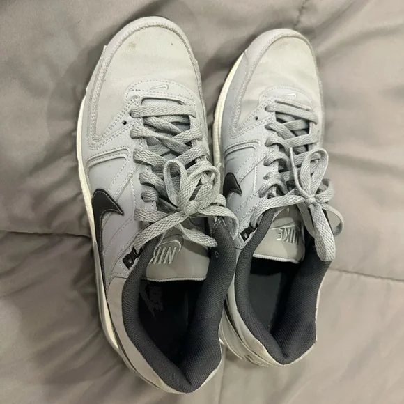 Nike | Shoes | Nike Air Gray Sneakers Modern Minimalist  display picture 3